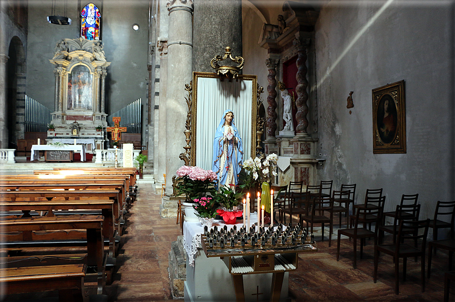 foto Chiesa di San Michele in Borgo